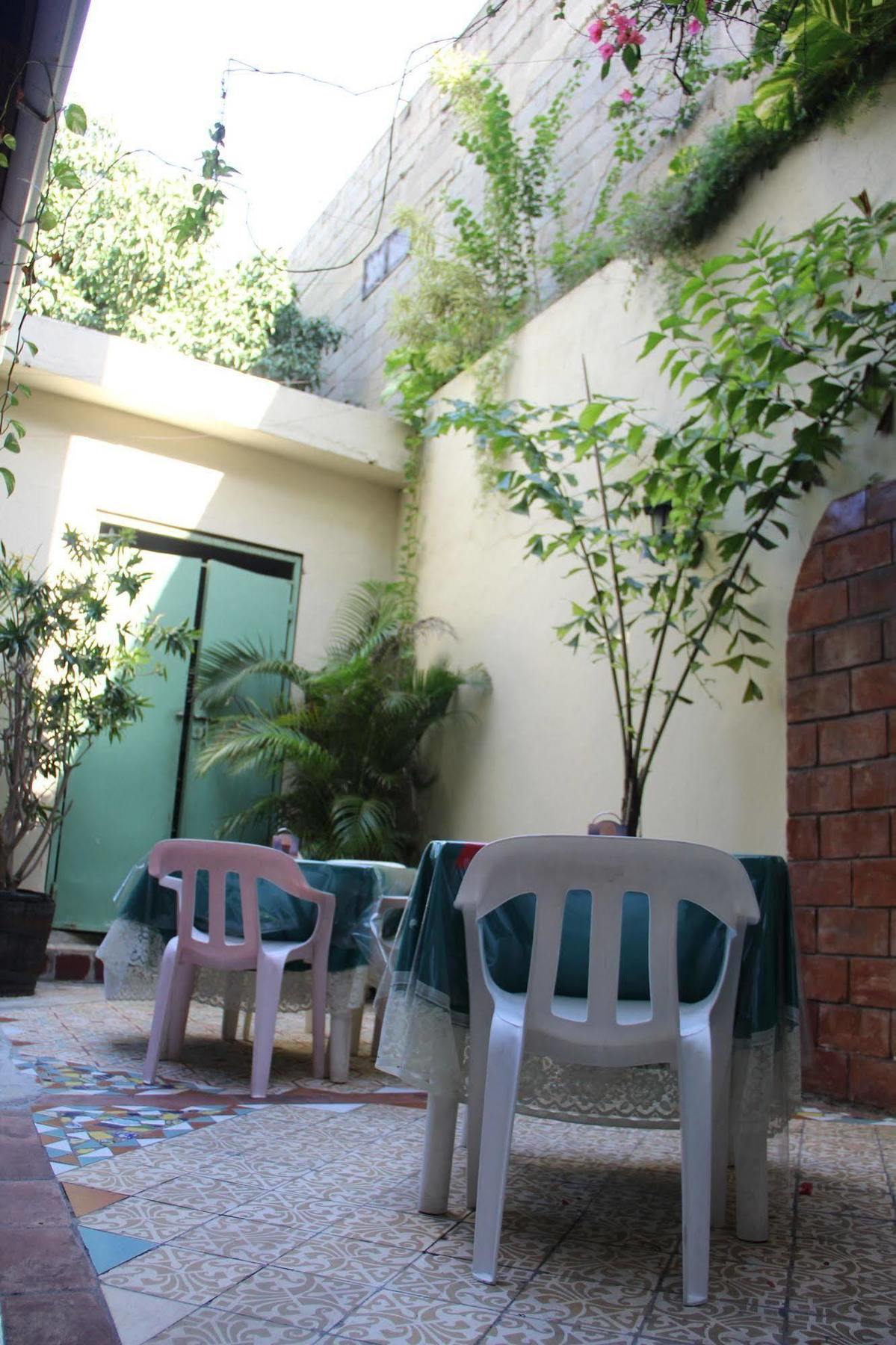 Hostal Condo-Parque Santo Domingo Exterior photo