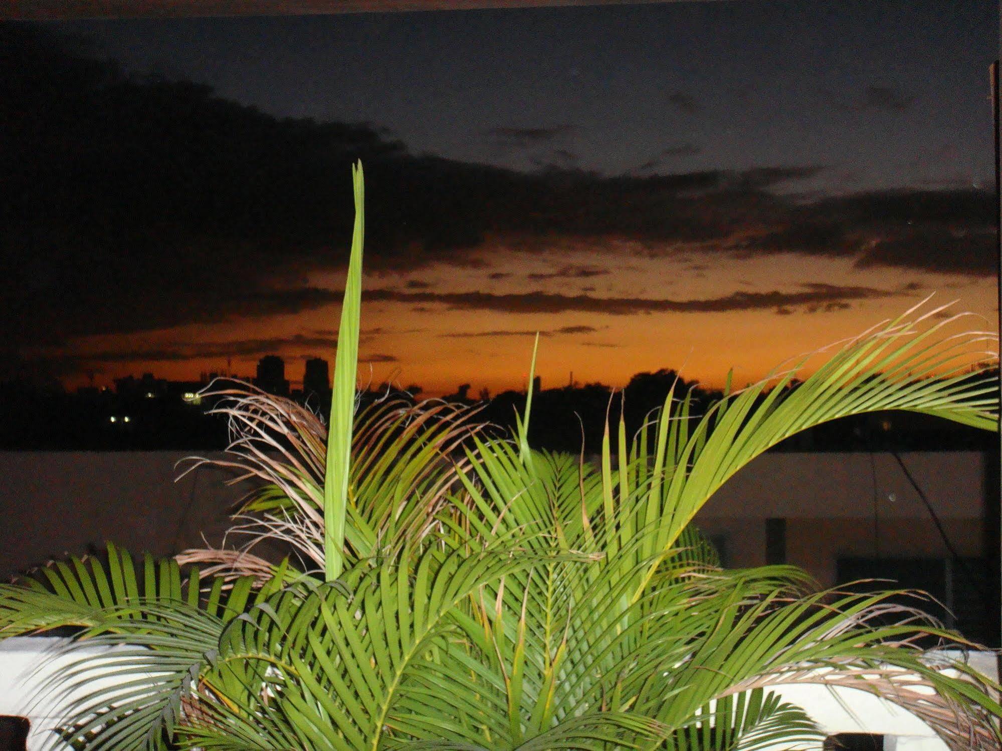 Hostal Condo-Parque Santo Domingo Exterior photo